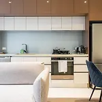Modern Urban Retreat 1Br Apt Near Chatswood
