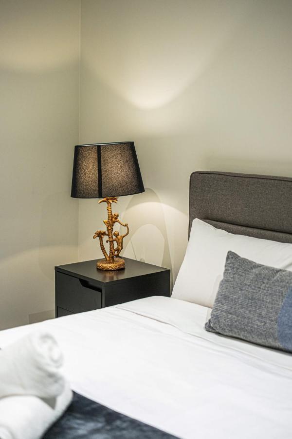 Modern Urban Retreat 1br Near Chatswood Sydney